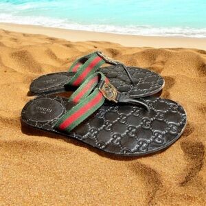 Gucci  size 37 1/2  made in italy sandal slippers